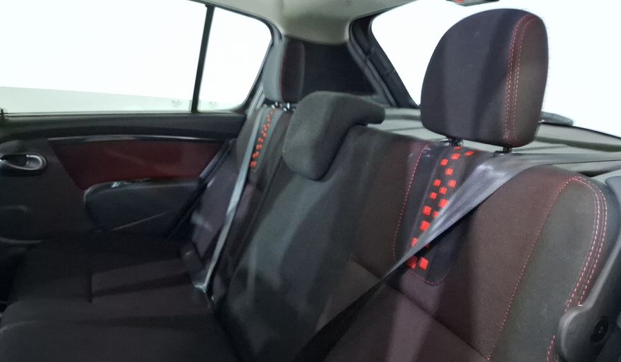 Renault Stepway 1.6 DYNAMIQUE MEDIA NAV MT Hatchback 2015