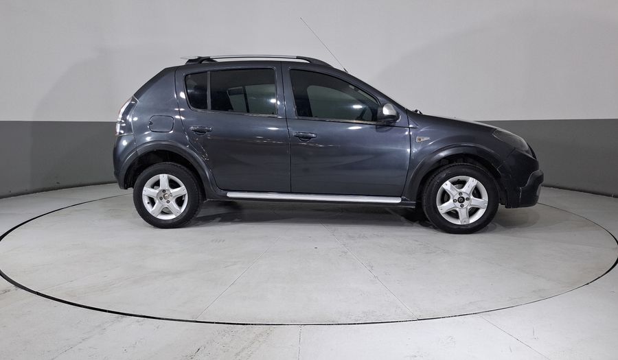 Renault Stepway 1.6 DYNAMIQUE MEDIA NAV MT Hatchback 2015
