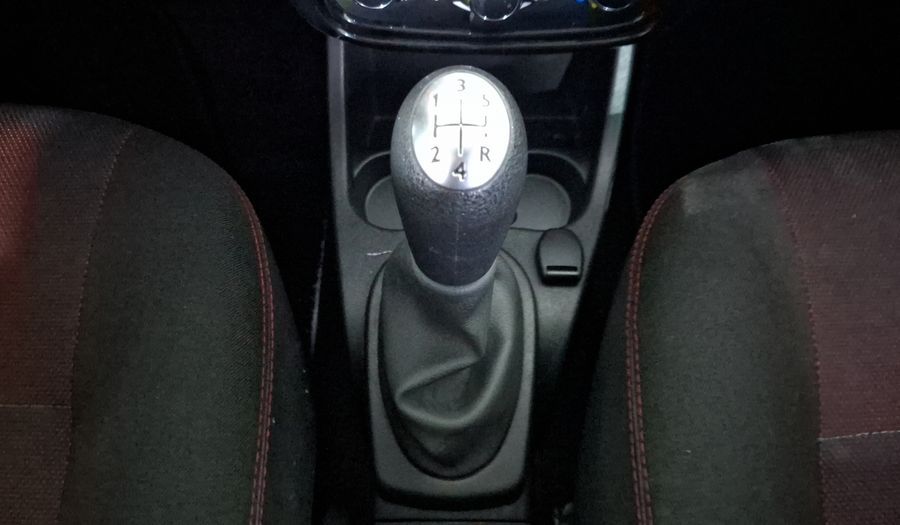 Renault Stepway 1.6 DYNAMIQUE MEDIA NAV MT Hatchback 2015