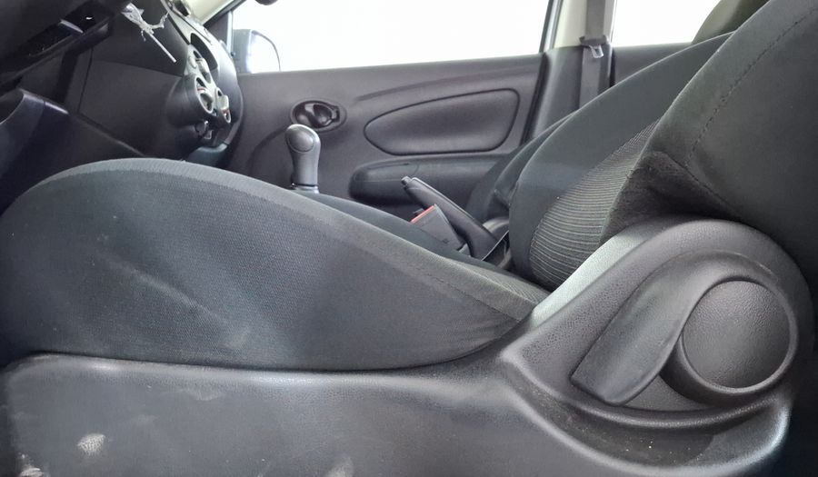 Nissan V-drive 1.6 V-DRIVE A/C Sedan 2021