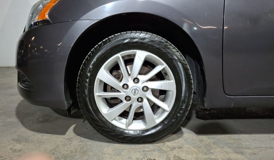 Nissan Sentra 1.8 ADVANCE MT Sedan 2015