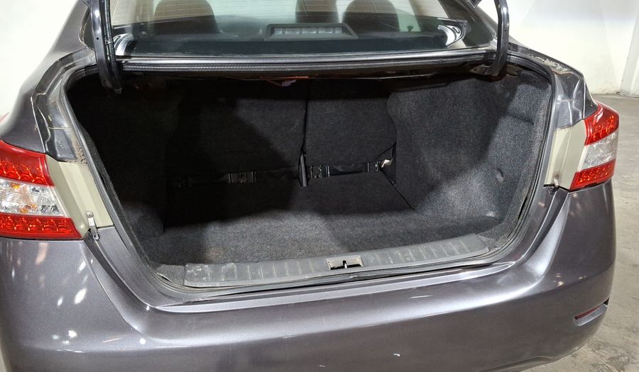 Nissan Sentra 1.8 ADVANCE MT Sedan 2015