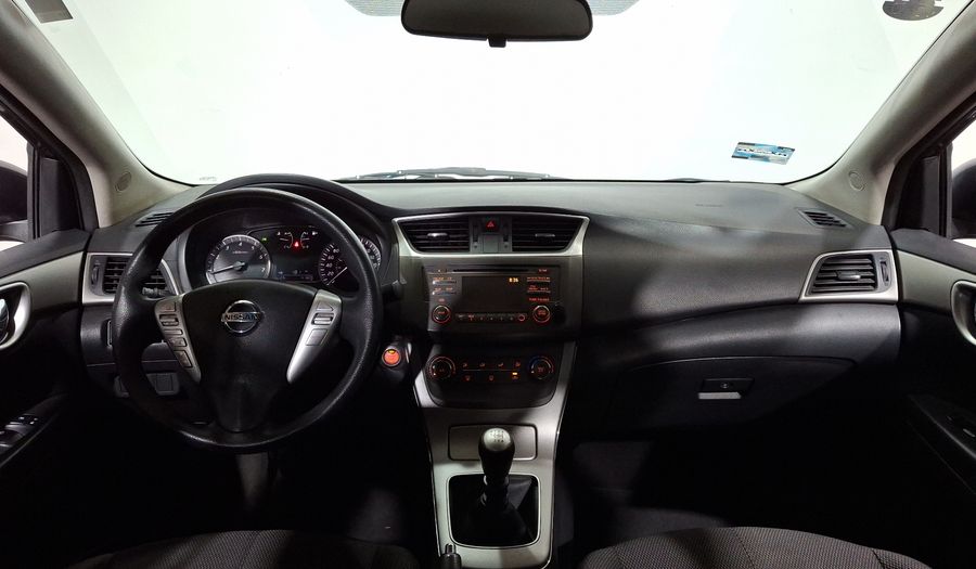 Nissan Sentra 1.8 ADVANCE MT Sedan 2015