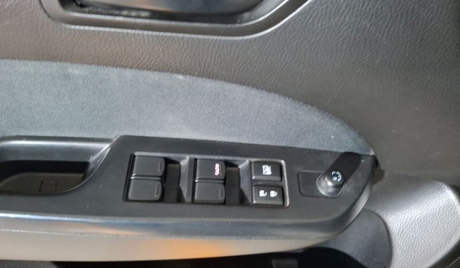 Suzuki Swift 1.4 GA MT Hatchback 2016