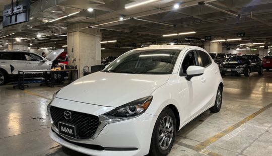 Mazda • Mazda 2