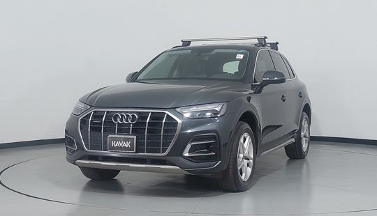 Audi • Q5