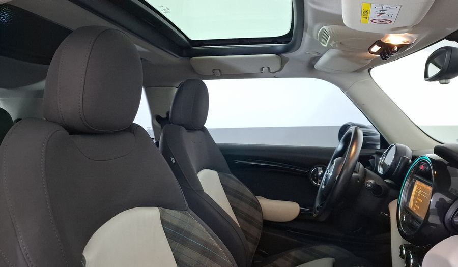 Mini Cooper 1.5 COOPER CHILI AT Hatchback 2015