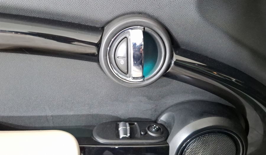 Mini Cooper 1.5 COOPER CHILI AT Hatchback 2015