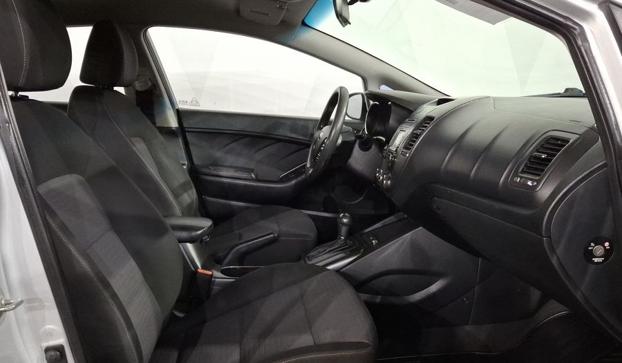 Kia Forte 2.0 EX AT Sedan 2016