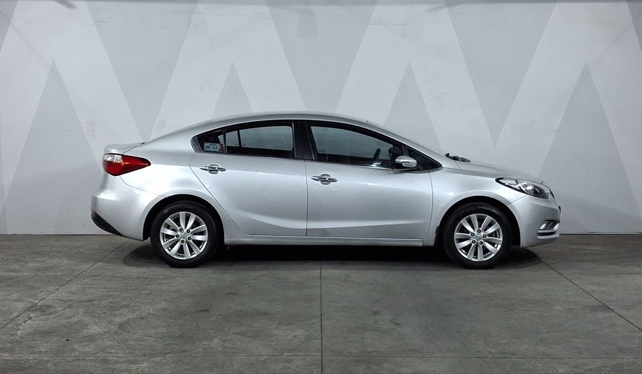 Kia Forte 2.0 EX AT Sedan 2016