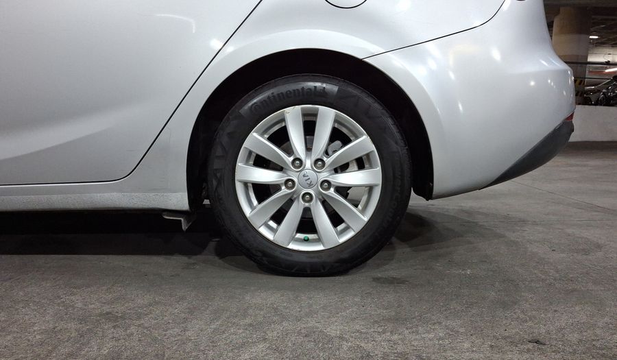 Kia Forte 2.0 EX AT Sedan 2016