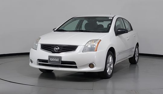 Nissan • Sentra