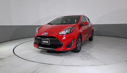 Toyota • Prius C