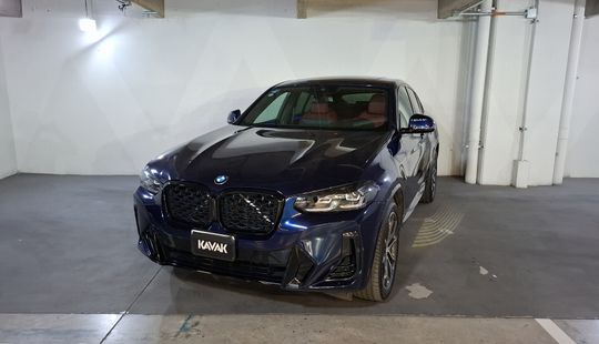 2024 • 15,418 km • Automático