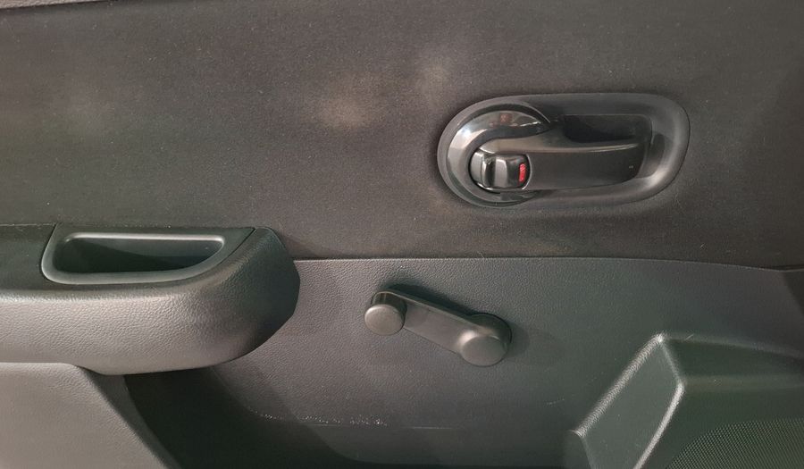 Nissan Tiida 1.8 SENSE MT Sedan 2013