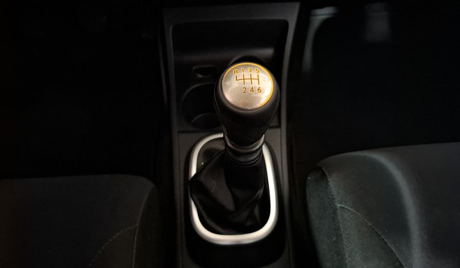 Nissan Tiida 1.8 SENSE MT Sedan 2013