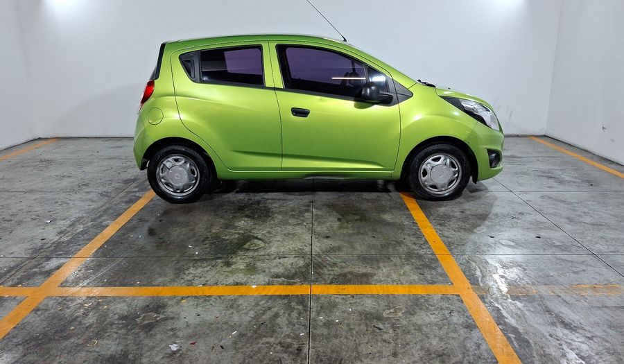 Chevrolet Spark 1.2 LT B MT Hatchback 2015