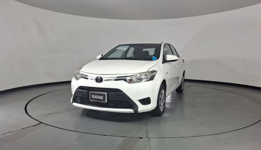 Toyota • Yaris
