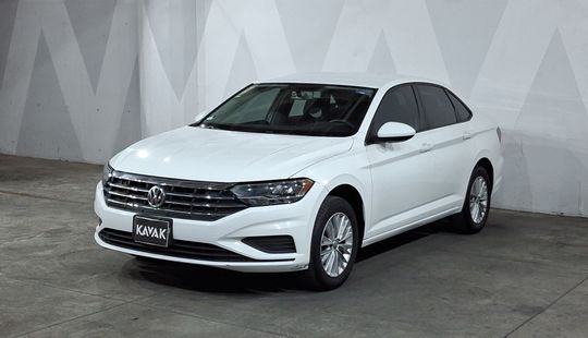 Volkswagen • Jetta