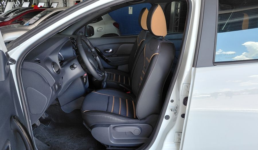 Renault Sandero Stepway 1.6 ZEN Hatchback 2022