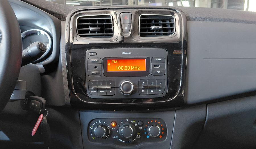 Renault Sandero Stepway 1.6 ZEN Hatchback 2022