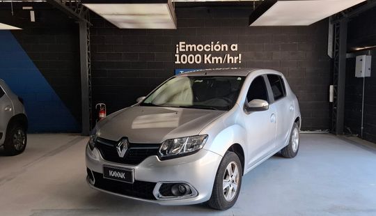 Renault • Sandero