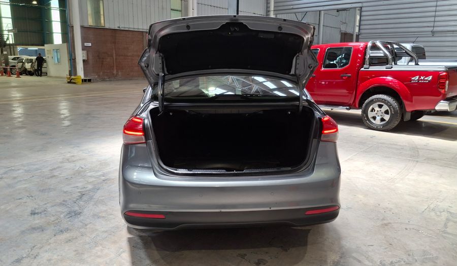 Kia Cerato 1.6 EX AC Sedan 2017