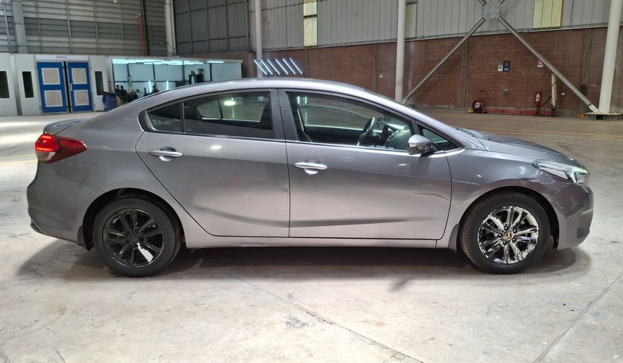 Kia Cerato 1.6 EX AC Sedan 2017