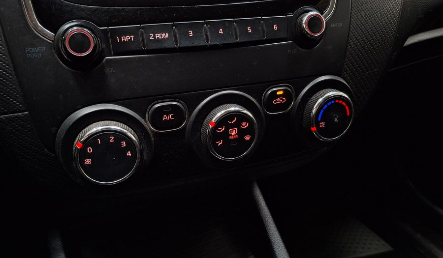 Kia Cerato 1.6 EX AC Sedan 2017