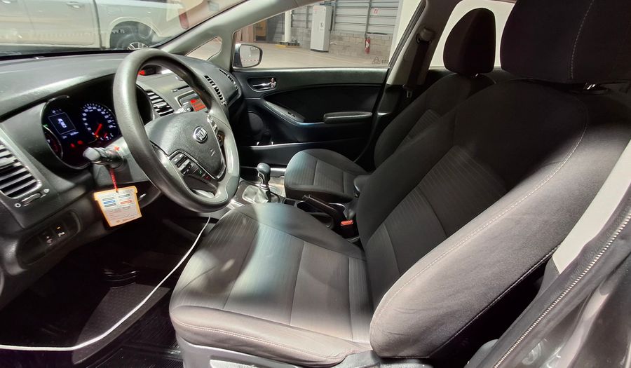 Kia Cerato 1.6 EX AC Sedan 2017