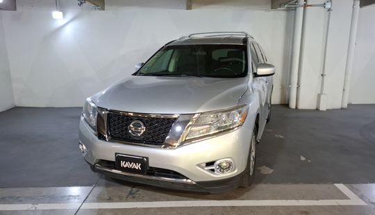 Nissan • Pathfinder