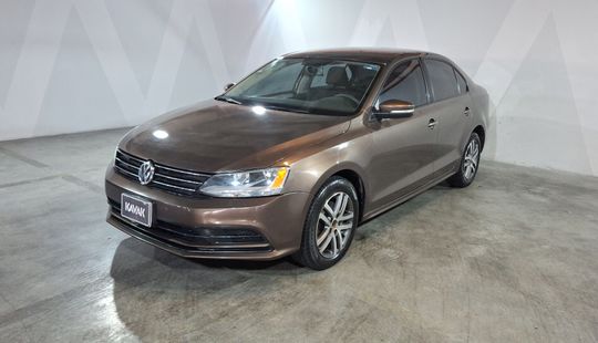 Volkswagen • Jetta