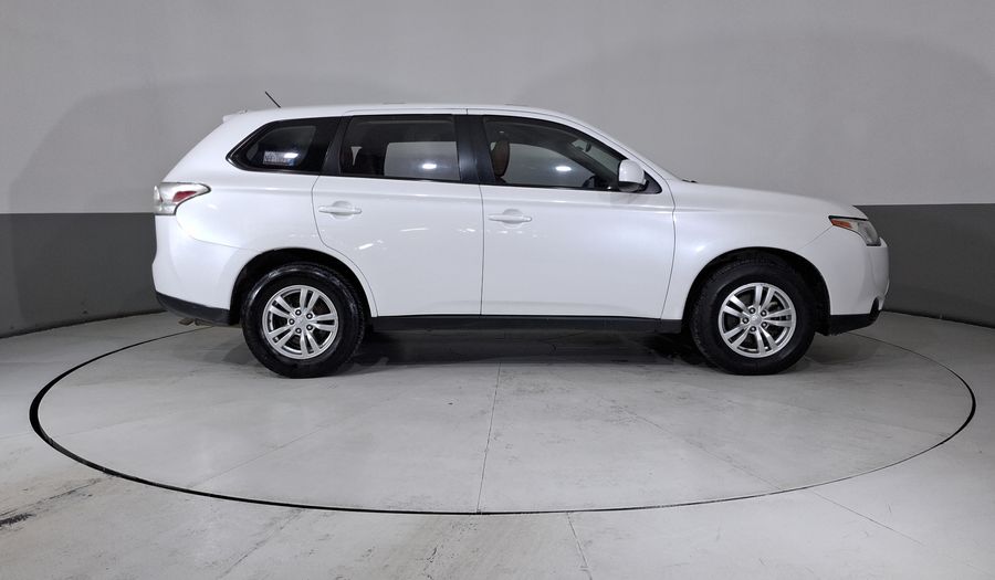 Mitsubishi Outlander 2.4 ES AT Suv 2014
