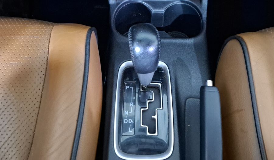 Mitsubishi Outlander 2.4 ES AT Suv 2014