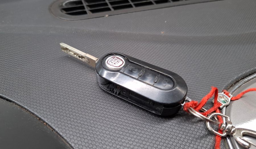 Fiat Palio 1.6 16V ESSENCE Hatchback 2017