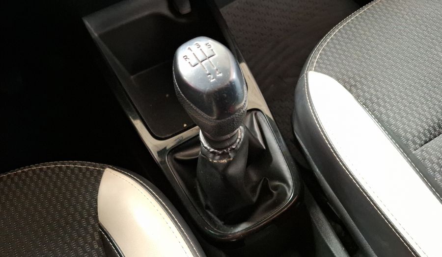 Renault Kwid 1.0 ICONIC Hatchback 2018