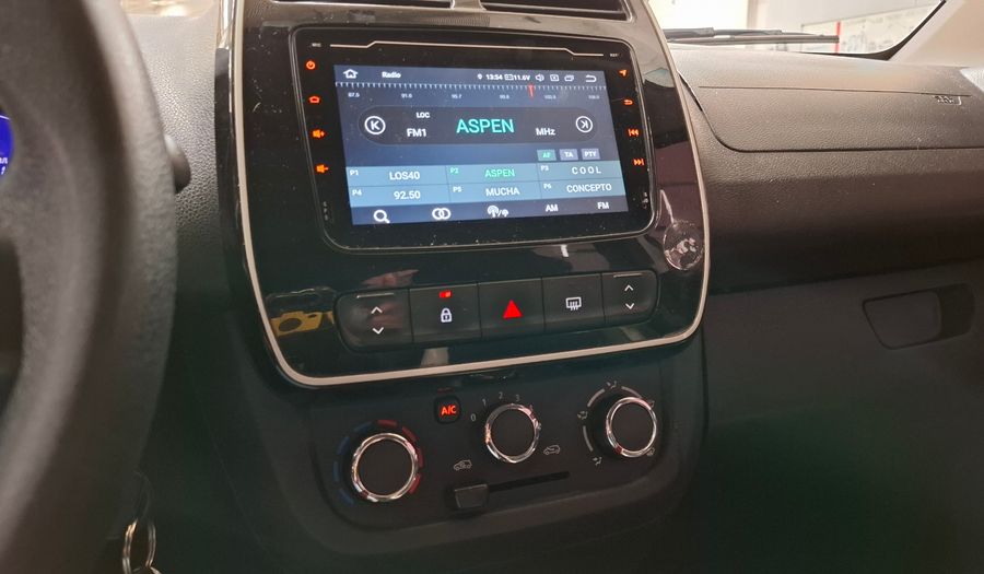 Renault Kwid 1.0 ICONIC Hatchback 2018