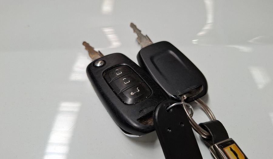 Renault Kwid 1.0 ICONIC Hatchback 2018