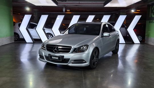 Mercedes Benz • Clase C