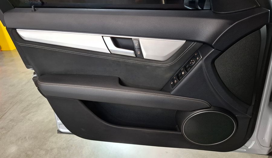 Mercedes Benz Clase C 1.8 200 EDITION AUTO Sedan 2013