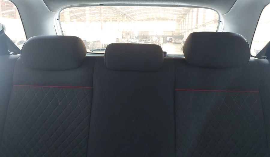 Volkswagen Space Cross MSI Hatchback 2016