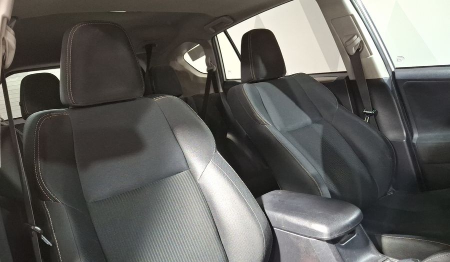 Toyota Rav4 2.5 XLE AT Suv 2013