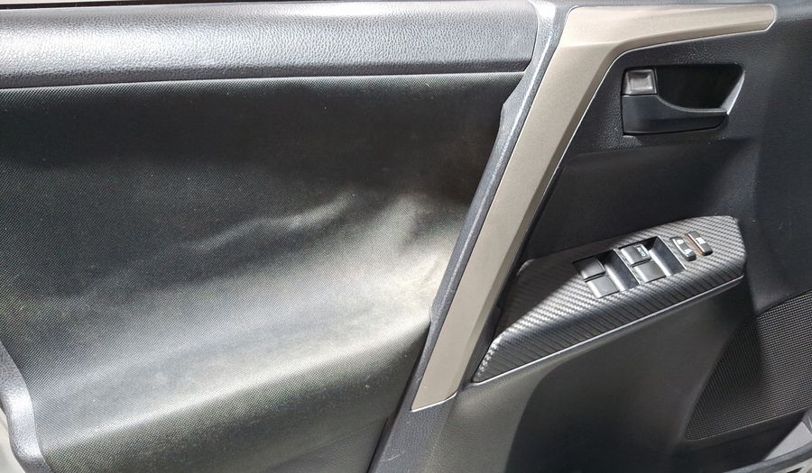 Toyota Rav4 2.5 XLE AT Suv 2013