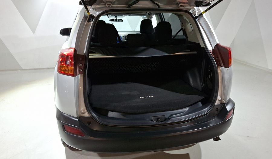 Toyota Rav4 2.5 XLE AT Suv 2013