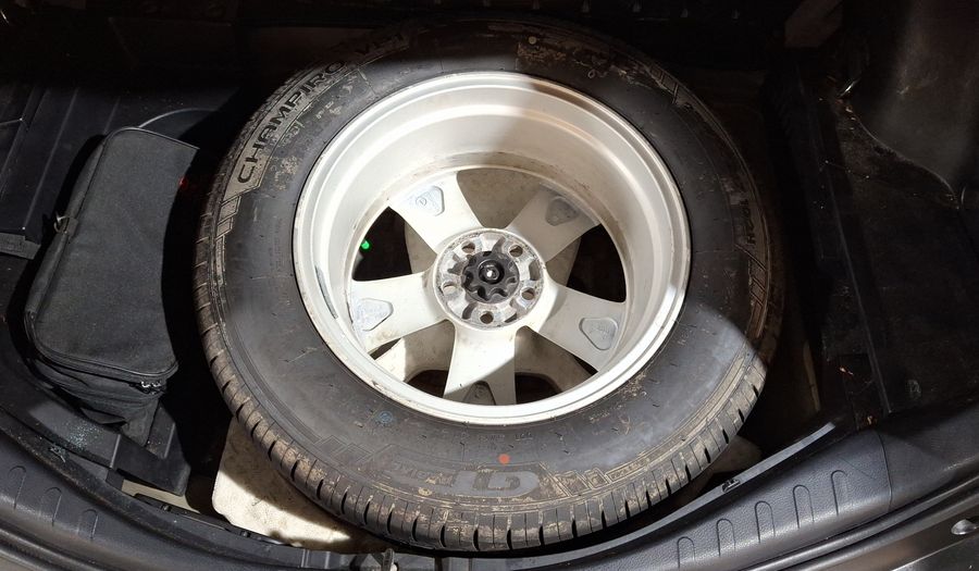 Toyota Rav4 2.5 XLE AT Suv 2013