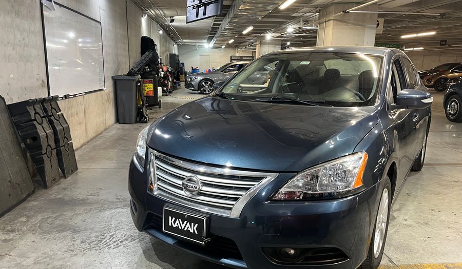 Nissan Sentra 1.8 ADVANCE CVT Sedan 2015