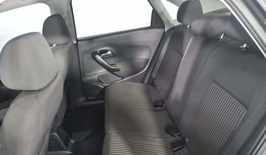 Volkswagen Vento 1.6 HIGHLINE TIPTRONIC Sedan 2014