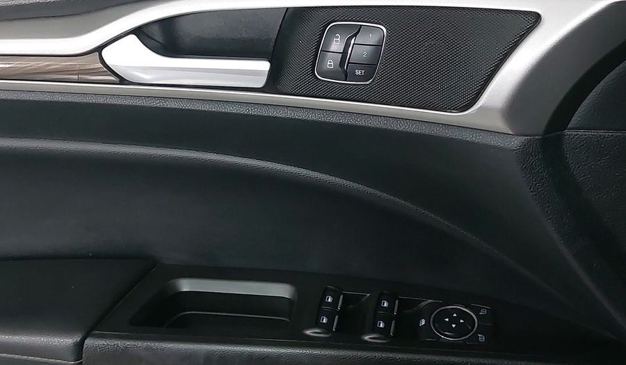 Ford Fusion 2.0 GTDI SE LUXURY PLUS NAV AT Sedan 2017