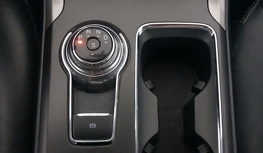 Ford Fusion 2.0 GTDI SE LUXURY PLUS NAV AT Sedan 2017