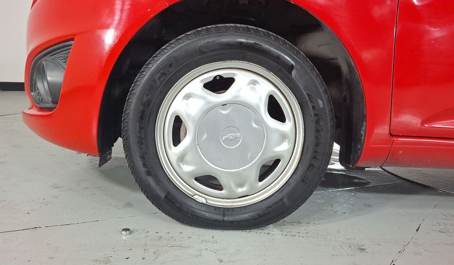 Chevrolet Spark 1.2 LT B MT Hatchback 2015